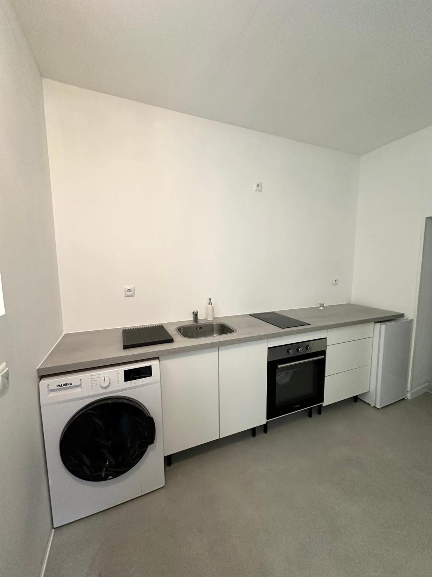T2 Renove Avec Terrasse En Hyper Centre De Apartment